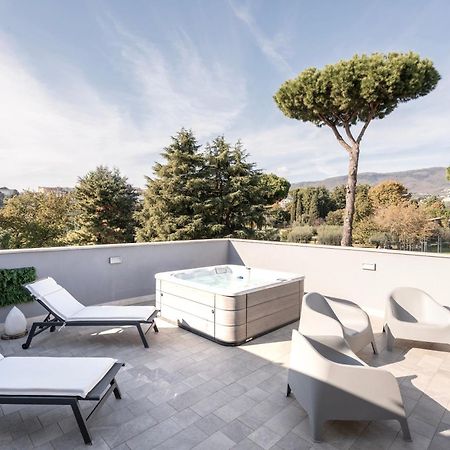 Luxury - Jacuzzi Apartments Near Rome Velletri Dış mekan fotoğraf