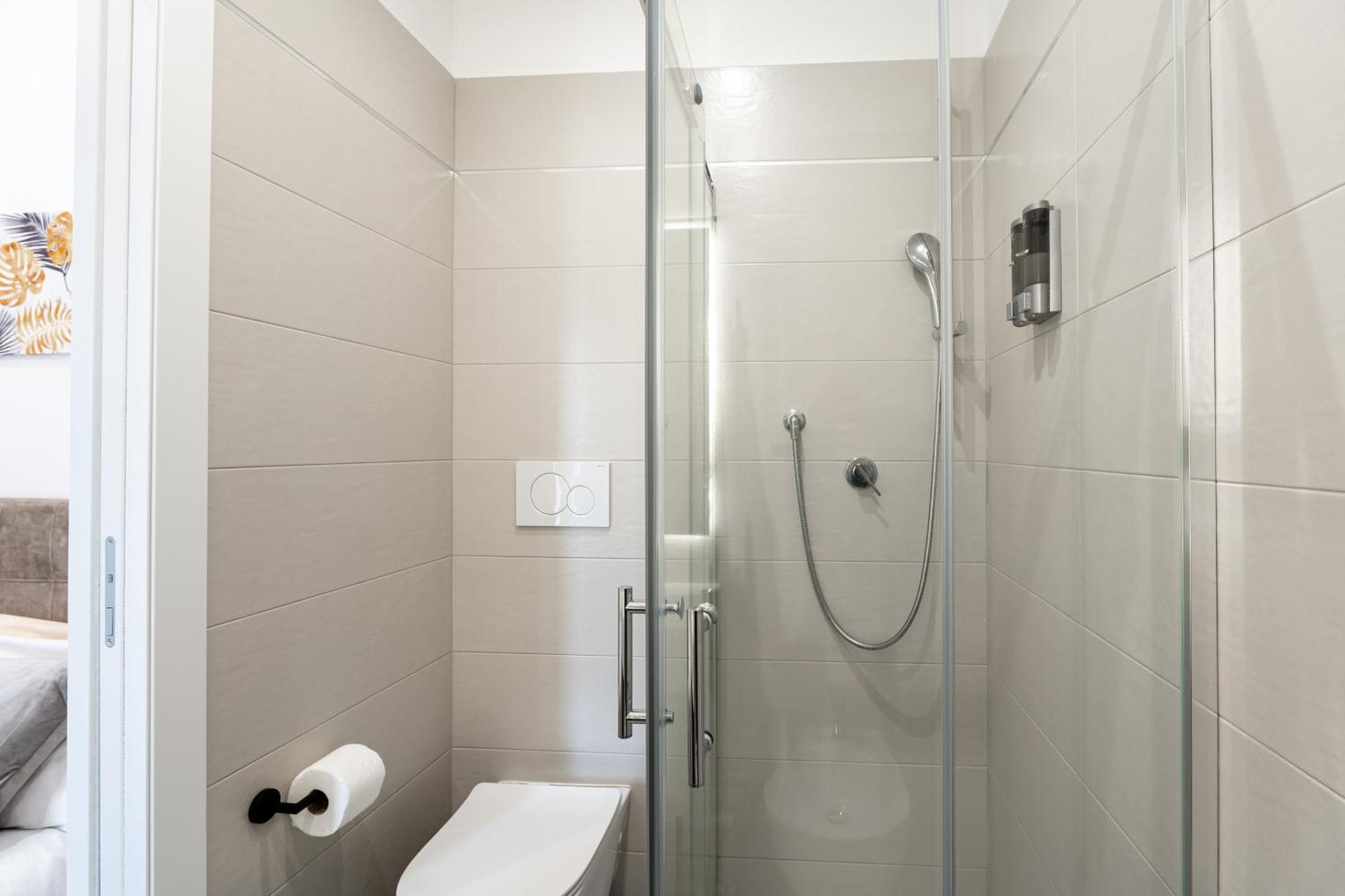 Luxury - Jacuzzi Apartments Near Rome Velletri Dış mekan fotoğraf