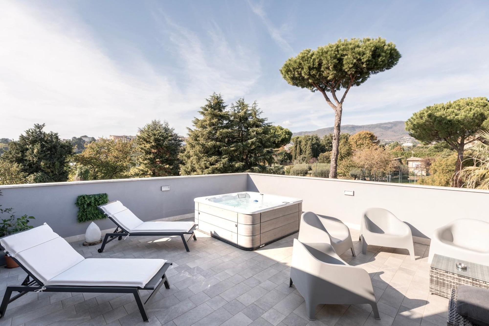 Luxury - Jacuzzi Apartments Near Rome Velletri Dış mekan fotoğraf
